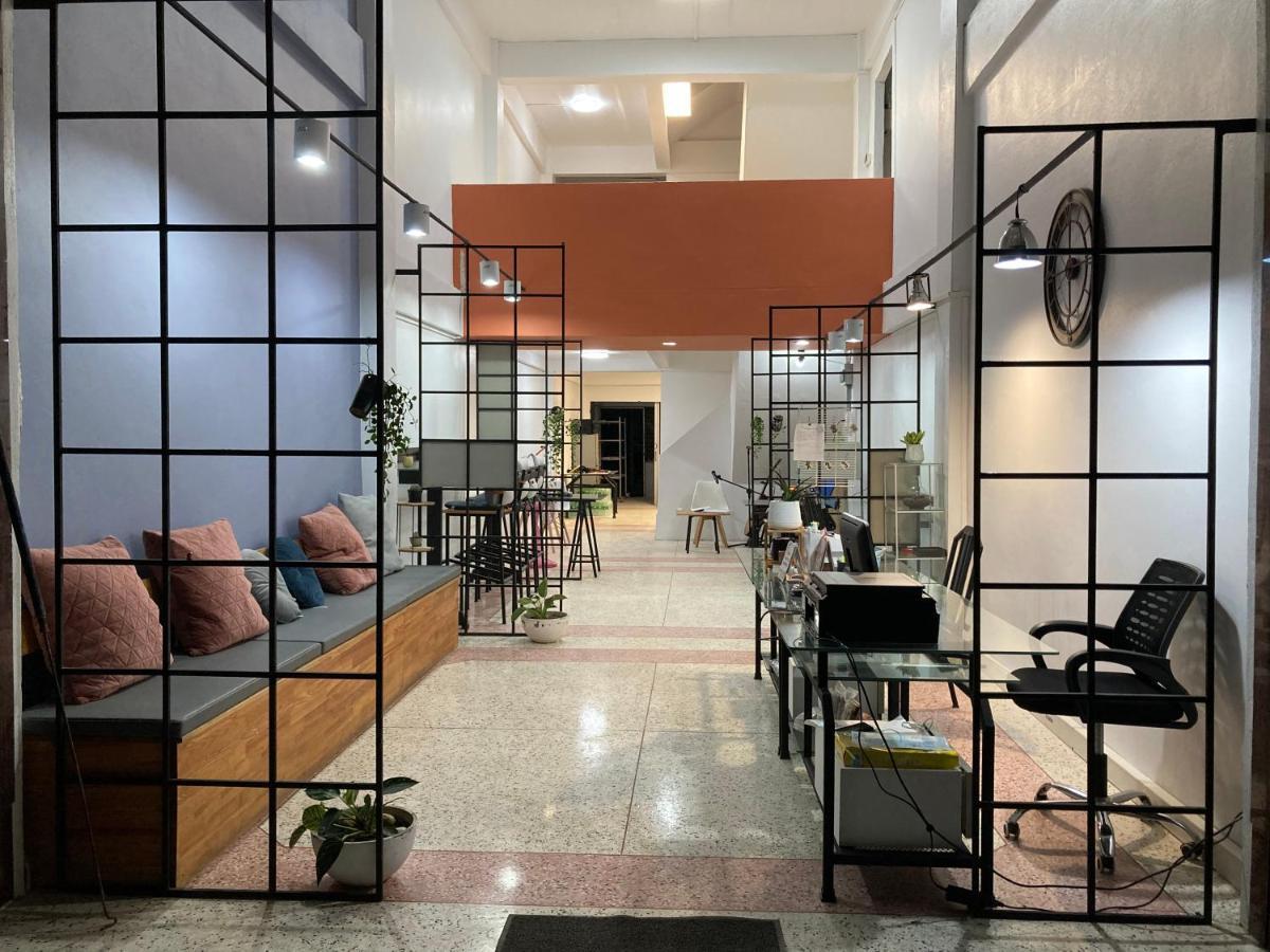 فندق Moocoworking لووي المظهر الخارجي الصورة
