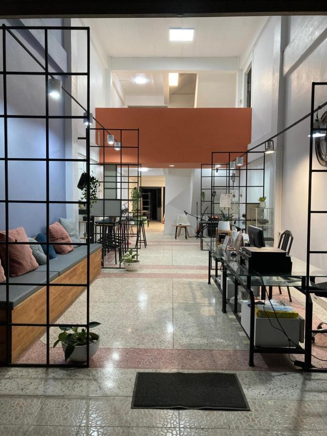 فندق Moocoworking لووي المظهر الخارجي الصورة