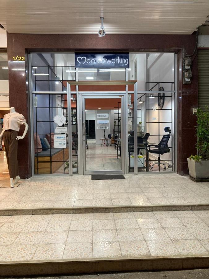 فندق Moocoworking لووي المظهر الخارجي الصورة
