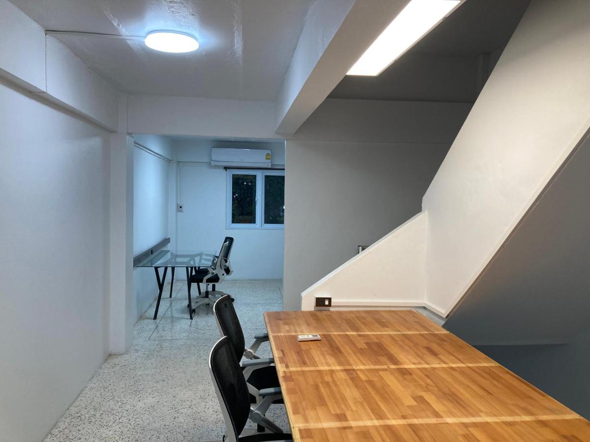 فندق Moocoworking لووي المظهر الخارجي الصورة